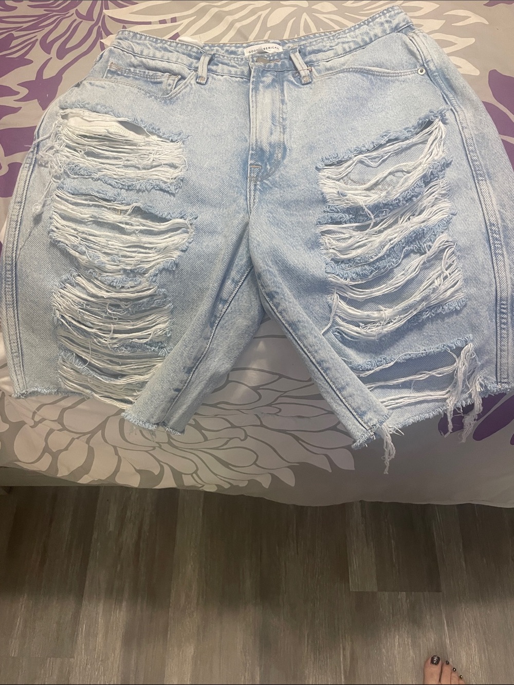 Good American Light Blue Washed Denim Shorts